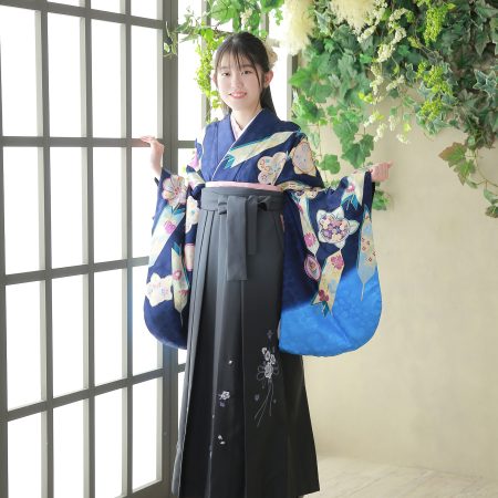 町田市の卒業袴レンタルなら♩そうてつローゼン成瀬店３階フォトスタジオ凛♬